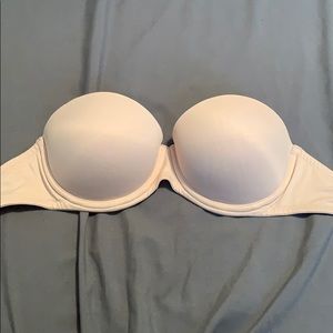 32D Pink Victoria Secret Cream Strapless Bra